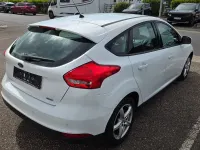 Usado Ford Focus Trend 101 CV (74 kW) 2016 Blanco Berlina