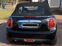 Gebraucht Mini Cooper 136 PS (100 kW) 2019 Schwarz Kleinwagen