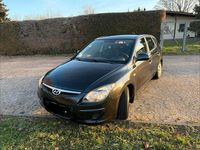 Gebraucht Hyundai i30 109 PS (80 kW) 2009 Schwarz Kleinwagen