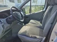 Gebraucht Opel Vivaro 114 PS (83 kW) 2009 Silber Van / Kleinbus