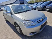 Używany Toyota Corolla Sol 90 KM (66 kW) 2005 Złoty Sedan/Limuzyna