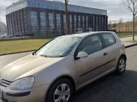 Gebraucht VW Golf V 105 PS (77 kW) 2004 Gelb Kleinwagen
