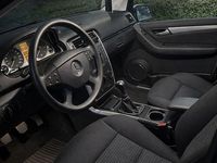 Gebraucht Mercedes B160 75 PS (55 kW) 2011 Silber Van / Kleinbus