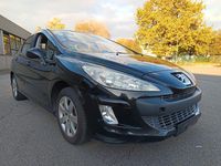 Gebraucht Peugeot 308 Premium 111 PS (81 kW) 2011 Noir perla nera Limousine