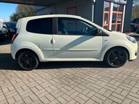 Gebraucht Renault Twingo Dynamique 75 PS (55 kW) 2012 Gelb Kleinwagen