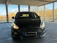 Gebraucht Ford S-MAX Titanium 211 PS (155 kW) 2016 Grau Van / Kleinbus