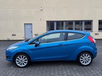 Gebraucht Ford Fiesta 125 PS (91 kW) 2016 Blau Limousine