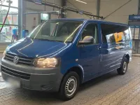 Second-hand VW Caravelle 140 CP (102 kW) 2010 Albastru Van
