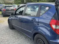 Gebraucht Mercedes A160 82 PS (60 kW) 2011 Blau Kleinwagen