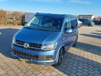 Gebraucht VW California Beach 150 PS (110 kW) 2018 Acapulcoblau metallic Van