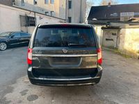 Gebraucht Lancia Voyager Platinum 163 PS (119 kW) 2013 Schwarz Van / Kleinbus