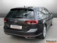 Usata VW Passat Elegance 200 CV (147 kW) 2022 Grigio Station wagon