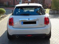 Gebraucht Mini Cooper 136 PS (100 kW) 2018 Weiß Kleinwagen