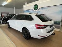 Gebraucht Skoda Superb Style 156 PS (114 kW) 2022 Weiß Kombi
