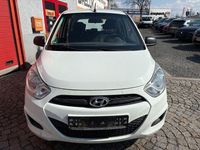 Gebraucht Hyundai i10 Edition 69 PS (50 kW) 2013 Weiß Kleinwagen