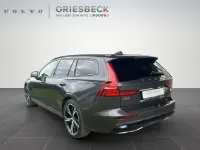 Gebraucht Volvo V60 Plus 455 PS (334 kW) 2023 Platinum grey / metallic Kombi