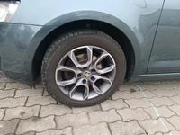 Używany Skoda Octavia 105 KM (77 kW) 2015 Szary Hatchback