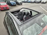 Neu Fiat 500e Red 69 kW (95 PS) 2026 Schwarz Cabrio
