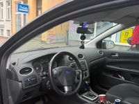 Second-hand Ford Focus 101 CP (74 kW) 2005 Negru Coupe