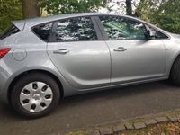 Gebraucht Opel Astra Design Edition 165 PS (121 kW) 2011 Grau metallic Kombi