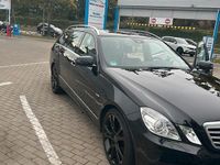Gebraucht Mercedes E350 Avantgarde 265 PS (194 kW) 2010 Schwarz Kombi