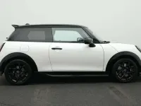 Używany Mini John Cooper Works 204 KM (150 kW) 2025 Biały Hatchback