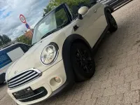 Gebraucht Mini Cooper D Cabriolet 111 PS (81 kW) 2011 Beige Cabrio