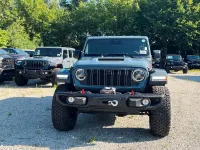 Neu Jeep Wrangler Rubicon 290 PS (213 kW) 2026 Grau SUV