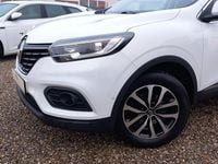 Gebraucht Renault Kadjar Equilibre 116 PS (85 kW) 2022 Gletscherweiß SUV