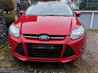 Gebraucht Ford Focus 150 PS (110 kW) 2011 Rot Kombi