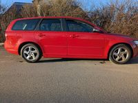 Gebraucht Volvo V50 114 PS (83 kW) 2012 Rot Kombi
