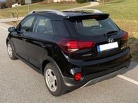 Gebraucht Hyundai i20 Active 101 PS (74 kW) 2019 Schwarz Kleinwagen