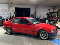 gebraucht BMW 318 E36 i Limousine