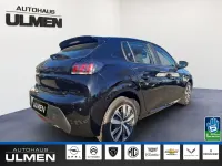 Gebraucht Peugeot 208 Active 101 PS (74 kW) 2023 Schwarz Kleinwagen