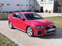 Gebraucht Audi A3 S-Line 150 PS (110 kW) 2022 Rot Limousine