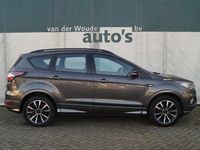 Gebraucht Ford Kuga ST-Line 120 PS (88 kW) 2018 Grau SUV
