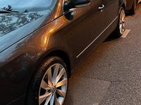 Gebraucht VW Passat 170 PS (125 kW) 2010 Braun Limousine