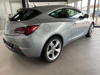 gebraucht Opel Astra GTC 1.6 Turbo | 19 Zoll