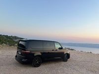 Gebraucht VW Multivan Life 150 PS (110 kW) 2023 Schwarz Van