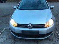 Gebraucht VW Golf VII 85 PS (62 kW) 2012 Silber Limousine