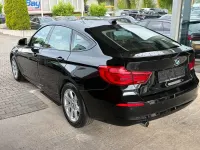 Gebraucht BMW 318 Advantage 150 PS (110 kW) 2017 Schwarz Limousine
