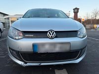Gebraucht VW Polo 75 PS (55 kW) 2013 Grau Kleinwagen