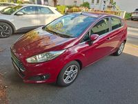 Gebraucht Ford Fiesta Titanium 95 PS (69 kW) 2014 Rot Kleinwagen