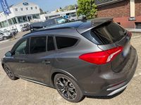 Usata Ford Focus Active 182 CV (133 kW) 2019 Grigio Station wagon