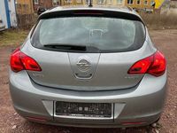 Usado Opel Astra 87 HP (63 kW) 2010 Prateado Sedan