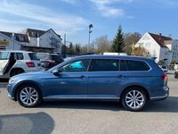 Gebraucht VW Passat Highline 179 PS (131 kW) 2016 Blau Kombi