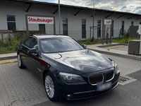 Usata BMW 750 408 CV (300 kW) 2009 Blu Berlina