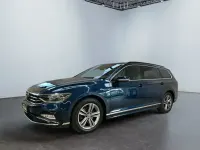 Gebraucht VW Passat Business 150 PS (110 kW) 2023 Aquamarinblau Kombi