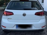 Gebraucht VW Golf VII Comfortline 116 PS (85 kW) 2019 Weiß Limousine