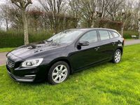 gebraucht Volvo V60 D2 1.6 | Scheckheftgepflegt | Facelift